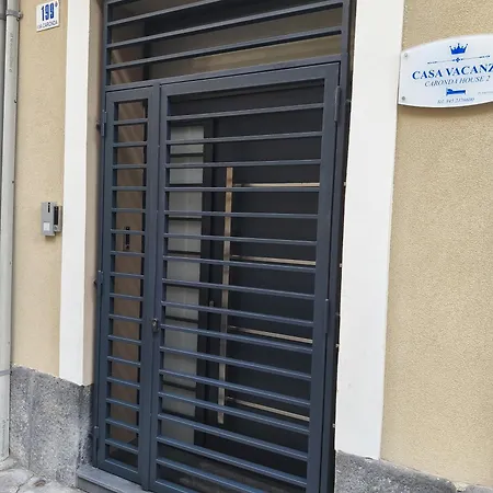 Apartment Caronda House 2