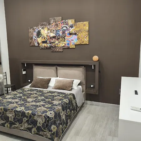 Apartment Caronda House 2 *